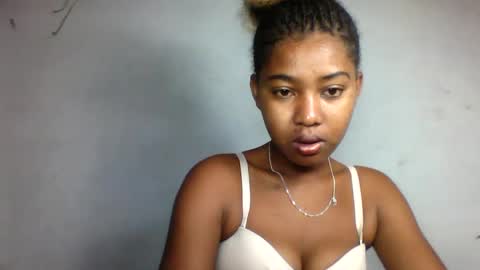 Snapshot of florencia011 chatting on March 2025 08:19:02 AM florencia011 online show from March 2025 08:19:02 AM