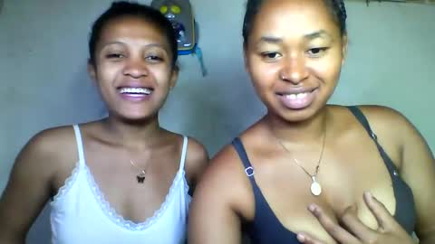 Snapshot of florencia011 chatting on October 2025 06:08:01 PM florencia011 online show from October 2025 06:08:01 PM