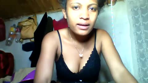 Snapshot of florencia011 chatting on October 2025 05:46:01 PM florencia011 online show from October 2025 05:46:01 PM