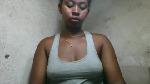 florencia011 online show from January 2026 07:07:02 PM