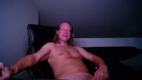 Snapshot of floridacat017 chatting on October 2025 03:36:02 AM Double-D online show from October 2025 03:36:02 AM