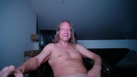 Snapshot of floridacat017 chatting on December 2025 07:36:02 AM Double-D online show from December 2025 07:36:02 AM