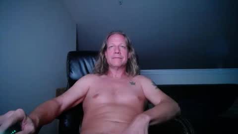 Snapshot of floridacat017 chatting on December 2025 07:59:01 AM Double-D online show from December 2025 07:59:01 AM