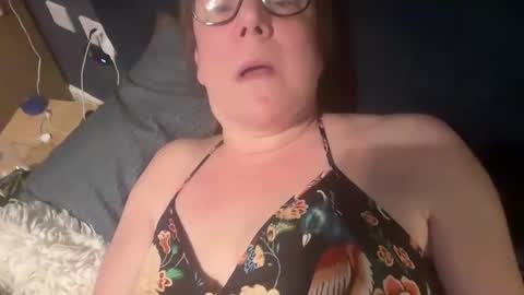 Snapshot of flossyishot chatting on December 2024 08:55:02 PM flossyishot online show from December 2024 08:55:02 PM