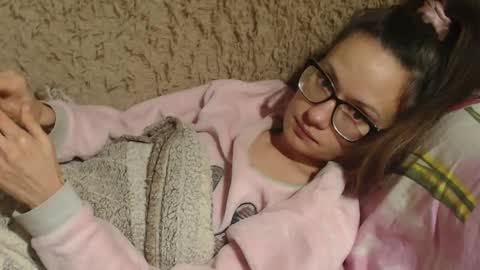 Snapshot of flowercandydoll chatting on December 2024 06:54:02 PM say meow and send tip online show from December 2024 06:54:02 PM