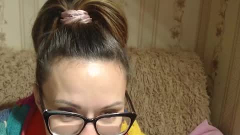 Snapshot of flowercandydoll chatting on December 2024 09:28:01 AM say meow and send tip online show from December 2024 09:28:01 AM