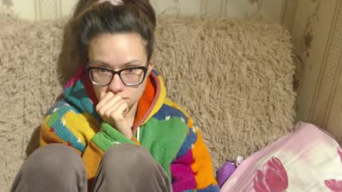 Snapshot of flowercandydoll chatting on December 2024 12:38:01 PM say meow and send tip online show from December 2024 12:38:01 PM