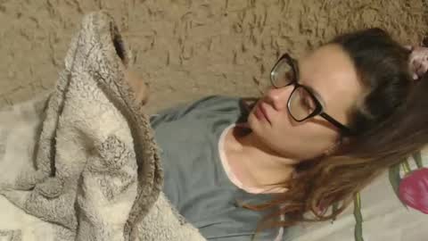 Snapshot of flowercandydoll chatting on December 2024 07:10:01 PM say meow and send tip online show from December 2024 07:10:01 PM