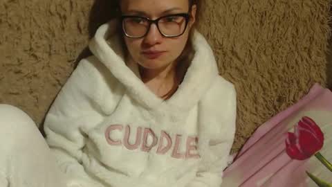 Snapshot of flowercandydoll chatting on December 2024 07:20:01 PM say meow and send tip online show from December 2024 07:20:01 PM