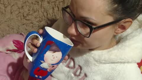 Snapshot of flowercandydoll chatting on December 2024 10:16:02 PM say meow and send tip online show from December 2024 10:16:02 PM