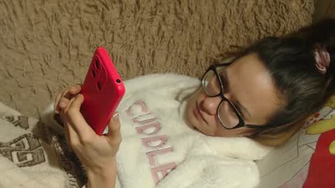 Snapshot of flowercandydoll chatting on January 2025 07:05:01 PM say meow and send tip online show from January 2025 07:05:01 PM