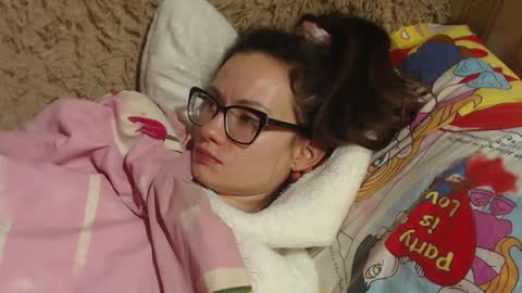 Snapshot of flowercandydoll chatting on February 2025 12:51:01 AM say meow and send tip online show from February 2025 12:51:01 AM