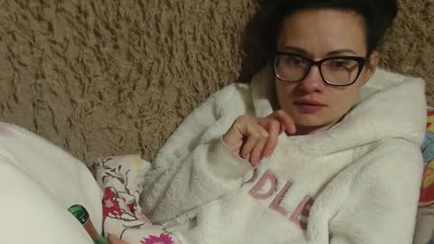 Snapshot of flowercandydoll chatting on February 2025 11:03:02 PM say meow and send tip online show from February 2025 11:03:02 PM