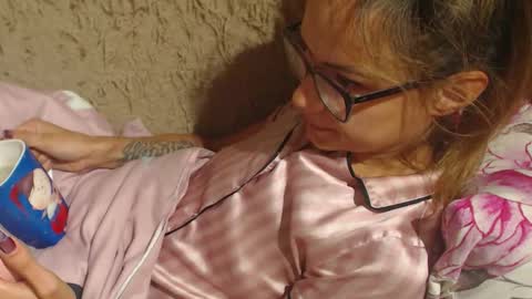 Snapshot of flowercandydoll chatting on September 2025 11:15:01 PM say meow and send tip online show from September 2025 11:15:01 PM