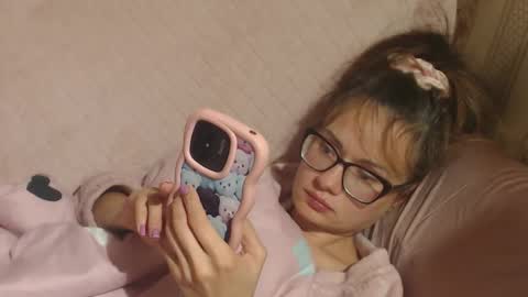 Snapshot of flowercandydoll chatting on October 2025 10:47:01 PM say meow and send tip online show from October 2025 10:47:01 PM