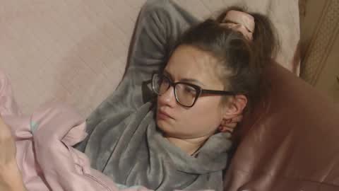 Snapshot of flowercandydoll chatting on November 2025 12:46:01 AM say meow and send tip online show from November 2025 12:46:01 AM