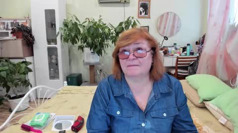 Snapshot of flowerlover8 chatting on November 2025 07:09:02 AM Flowerlower online show from November 2025 07:09:02 AM