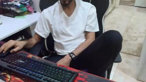 Snapshot of flowthefun chatting on June 2026 10:14:02 PM flowthefun online show from June 2026 10:14:02 PM