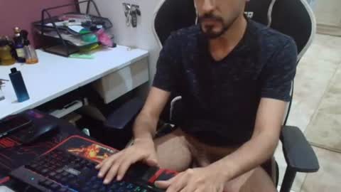 Snapshot of flowthefun chatting on July 2026 12:28:01 AM flowthefun online show from July 2026 12:28:01 AM