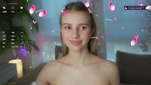 Snapshot of fluffy_angel chatting on January 2025 08:40:02 AM Adeline online show from January 2025 08:40:02 AM