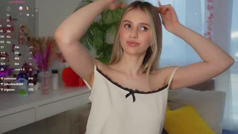 Snapshot of fluffy_angel chatting on March 2025 11:42:02 AM Adeline online show from March 2025 11:42:02 AM