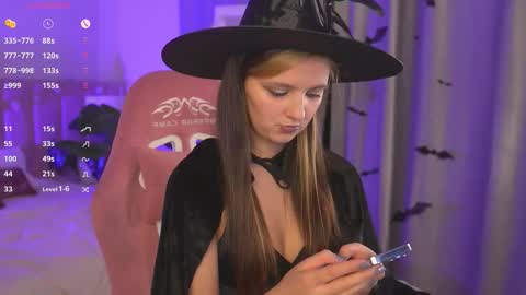 Snapshot of fluffy_waffles chatting on October 2025 04:14:02 PM LilLisa online show from October 2025 04:14:02 PM