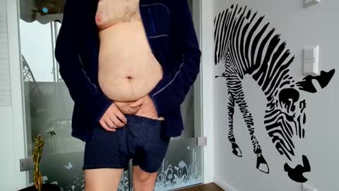 fluffybutt_ online show from February 2026 12:48:02 PM