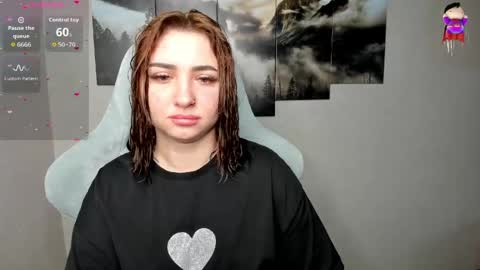 Snapshot of flufyfoxx chatting on June 2026 12:00:02 AM Lina online show from June 2026 12:00:02 AM
