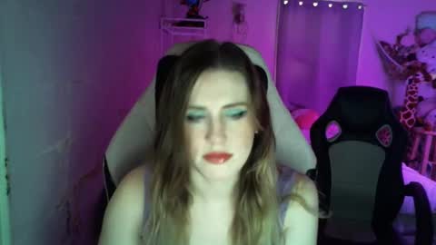 Snapshot of fluxsux chatting on January 2026 02:22:02 PM Flux online show from January 2026 02:22:02 PM