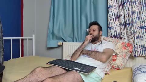Fly online show from November 2025 10:33:02 PM