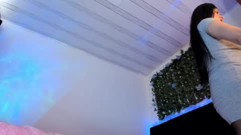 Snapshot of flylia_ chatting on February 2025 06:15:02 PM lia online show from February 2025 06:15:02 PM