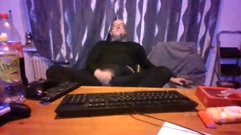 foekki online show from October 2025 03:47:02 AM
