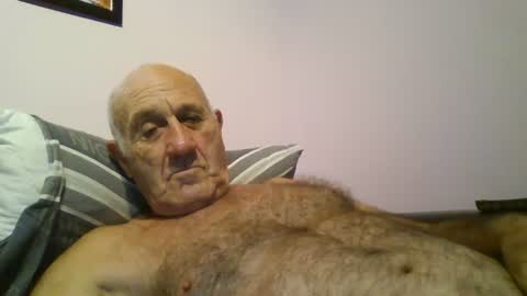 Snapshot of follador1001 chatting on June 2026 08:25:02 PM follador1001 online show from June 2026 08:25:02 PM