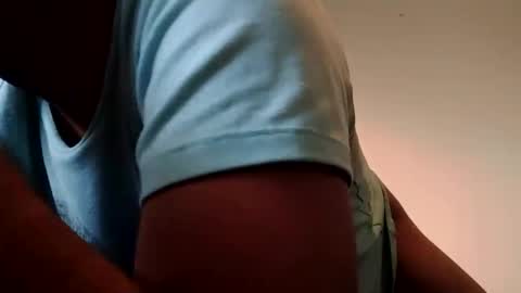 Snapshot of follonwx16xd chatting on September 2025 09:15:01 PM follonwx16xd online show from September 2025 09:15:01 PM