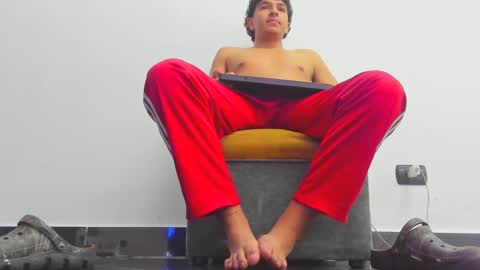 foot_master777 online show from March 2025 12:50:02 AM