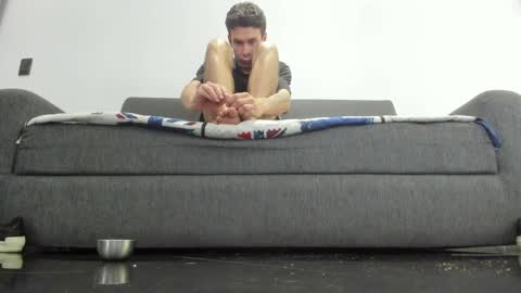 foot_master777 online show from October 2025 05:27:02 AM