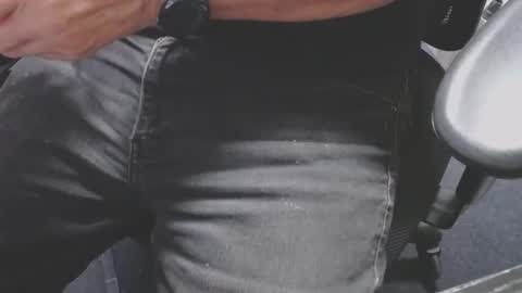 Foot online show from October 2025 07:36:02 PM