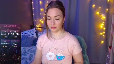 Julia online show from December 2024 01:43:01 AM