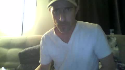 Snapshot of fouraide42 chatting on December 2024 10:19:02 AM fouraide42 online show from December 2024 10:19:02 AM