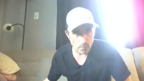 Snapshot of fouraide42 chatting on February 2025 07:43:02 PM fouraide42 online show from February 2025 07:43:02 PM