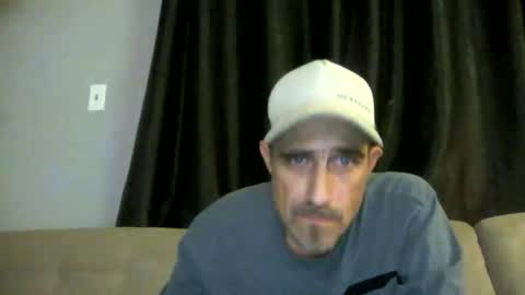 Snapshot of fouraide42 chatting on December 2025 04:30:01 AM fouraide42 online show from December 2025 04:30:01 AM