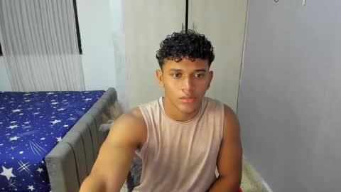 Snapshot of fox_evans chatting on October 2025 05:05:01 AM Fox online show from October 2025 05:05:01 AM