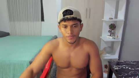 Snapshot of fox_evans chatting on October 2025 06:25:02 AM Fox online show from October 2025 06:25:02 AM