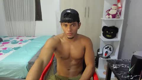 Snapshot of fox_evans chatting on November 2025 08:19:01 PM Fox online show from November 2025 08:19:01 PM