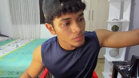 Snapshot of fox_evans chatting on November 2025 06:45:01 AM Fox online show from November 2025 06:45:01 AM