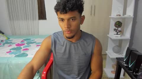 Snapshot of fox_evans chatting on November 2025 07:25:02 PM Fox online show from November 2025 07:25:02 PM