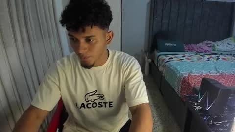 Snapshot of fox_evans chatting on December 2025 09:20:01 PM Fox online show from December 2025 09:20:01 PM