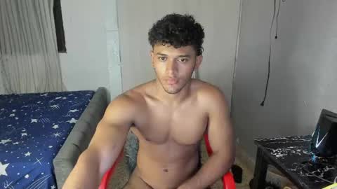 Snapshot of fox_evans chatting on June 2026 07:07:03 AM Fox online show from June 2026 07:07:03 AM