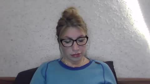 Snapshot of fox_red_lady7 chatting on December 2024 07:48:02 PM fox_red_lady7 online show from December 2024 07:48:02 PM