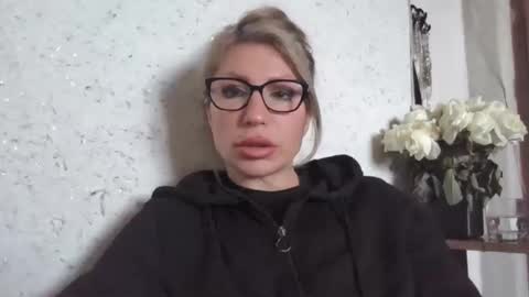 fox_red_lady7 online show from February 2026 10:03:02 AM